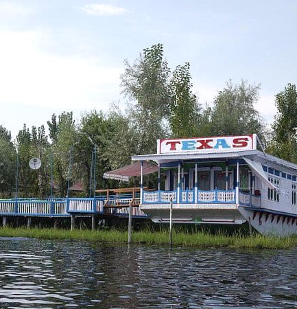 Texas Super Deluxe Houseboats - Standard