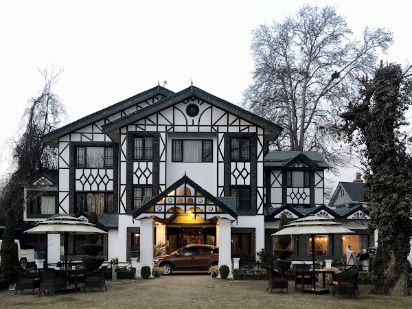 Lemon Tree Hotel Srinagar - Standard