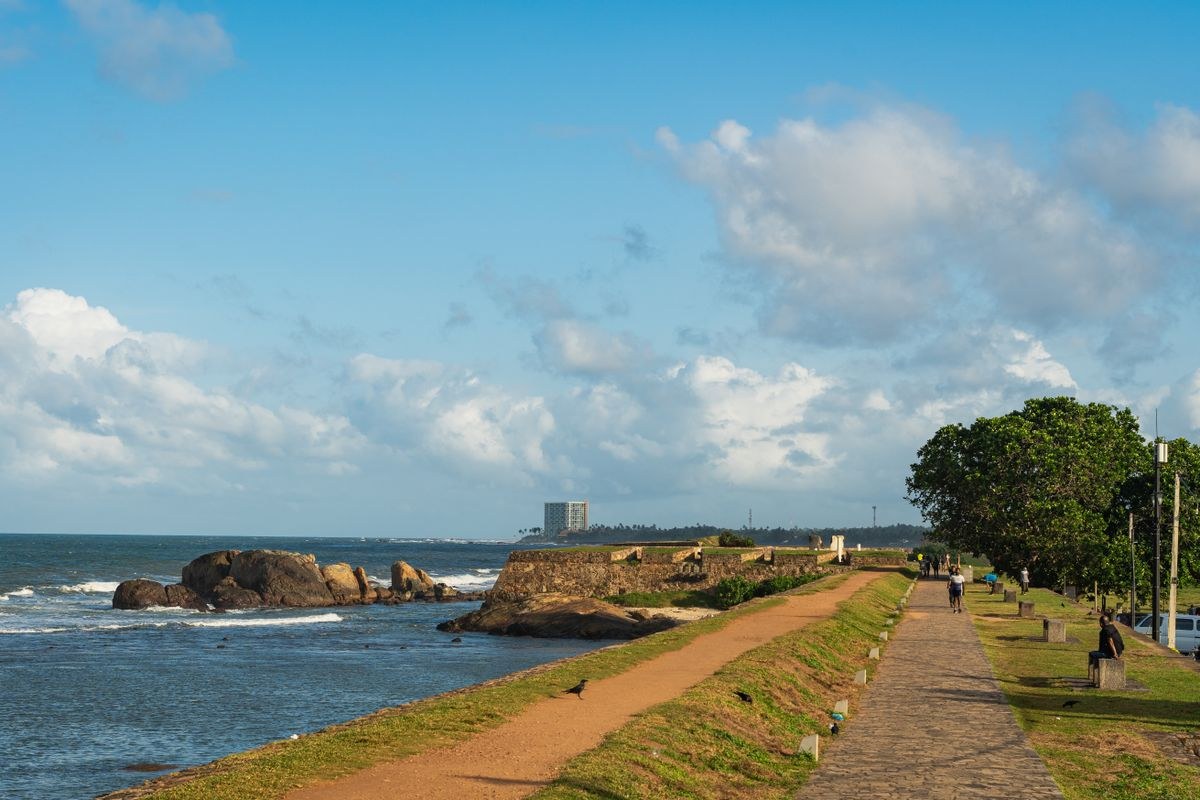 Beaches & Hills of Sri Lanka